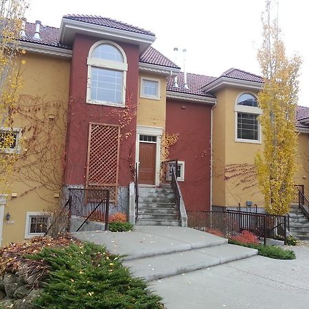 Bellasera Tuscan Villas By Associated Property Management Kelowna Extérieur photo